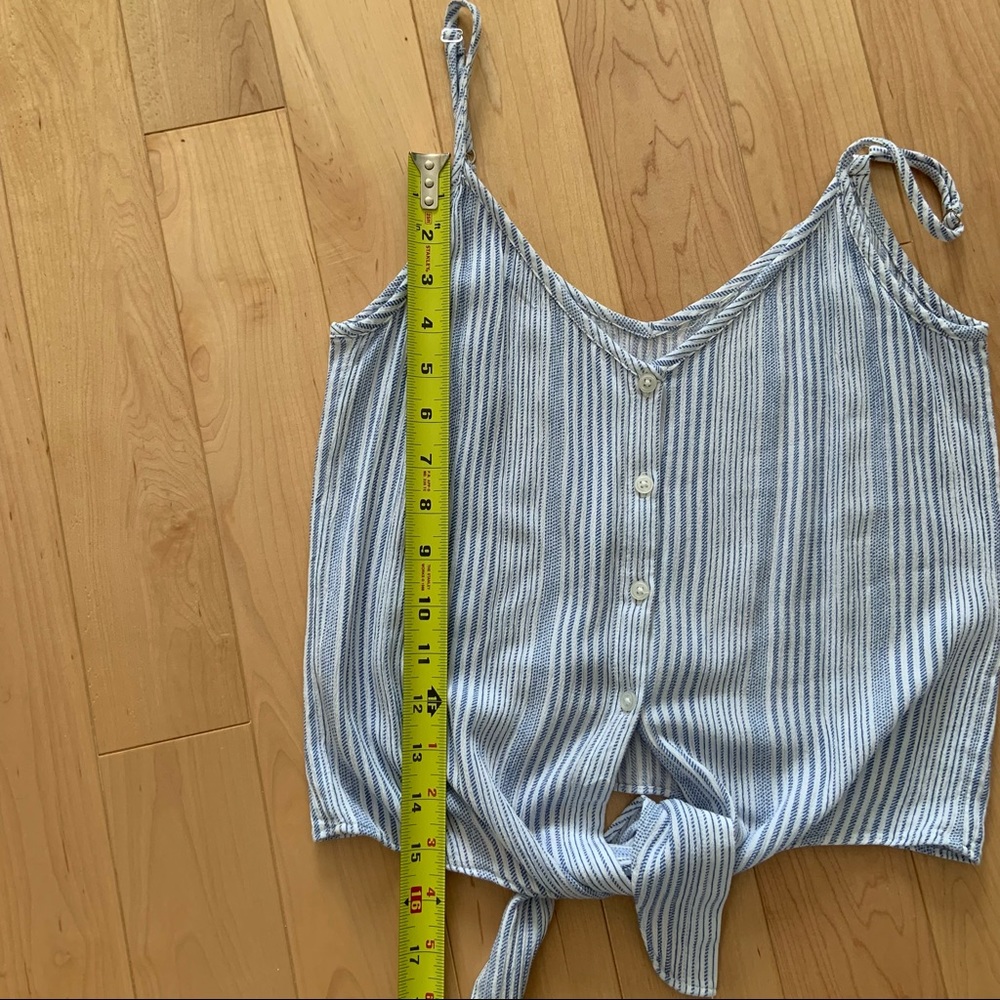 Blue and white striped tie front camisole - H&M size 2-4 - Picture 5 of 8